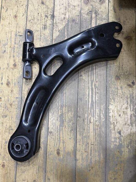 Рычаг подвески на BYD