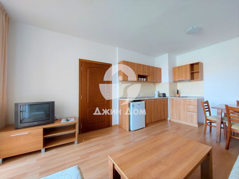 Продава се Двустаен апартамент в к.к. Слънчев бряг - 59 кв.м за 1067 €/кв.м - Снимка #4