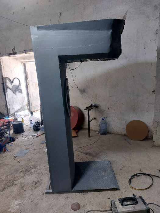 Udarnik,silomer,boks,aparat,xvatka,kran,grusha,zapchast