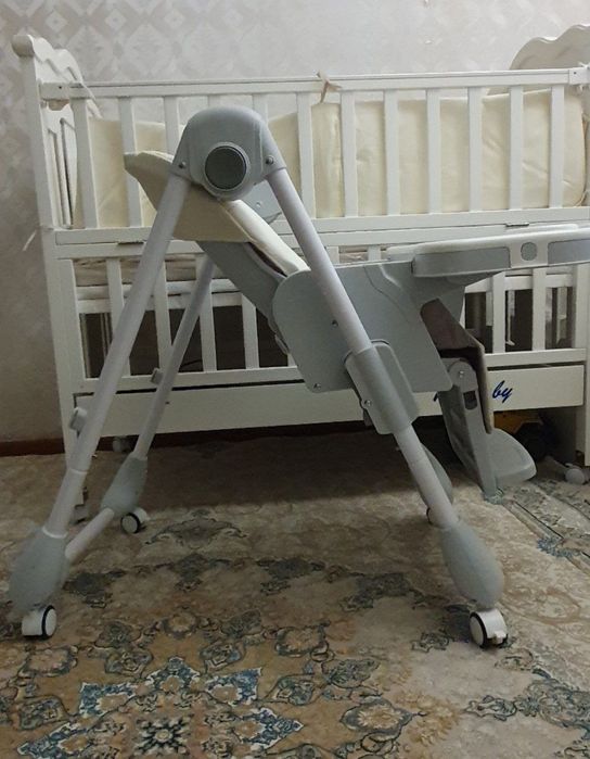 Детский стульчик для кормления