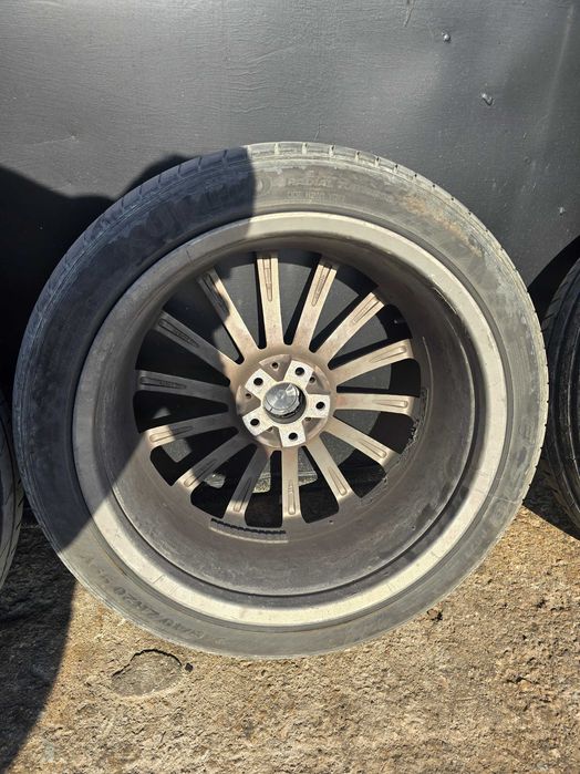 Джанти с 2 вида гуми Мерцедес 20 цола 5x112