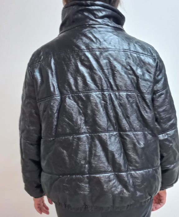 Продам зимнюю куртку