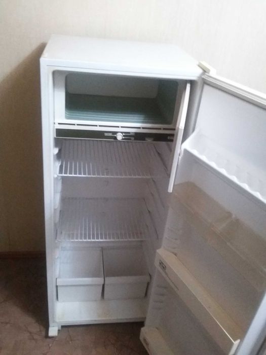Продам холодильник бирюса