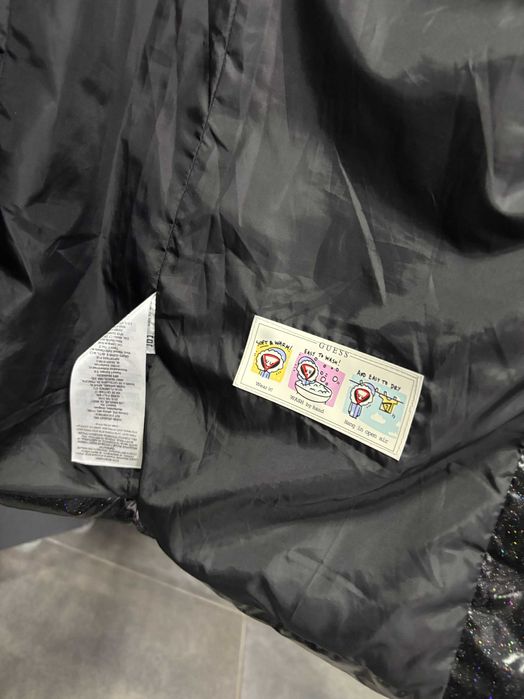 Зимно яке GUESS за момиче