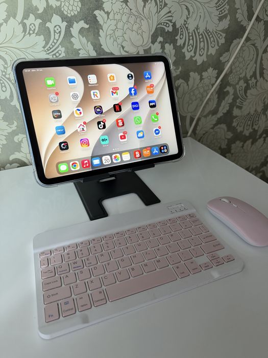 Ipad 10 / Mouse tastatura wireles plus stativ cadou/ Okazie
