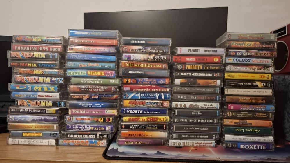 Lot 60 de casete , hip hop , manele la greu dar si alte genuri muzica foarte faine