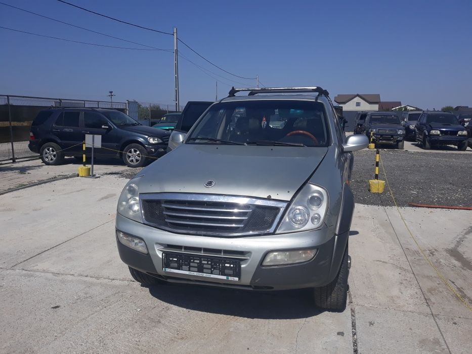 Dezmembrez ssangyong rexton 2.7xdi/2.9td