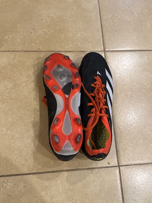 Ghete Fotbal Adidas Predator League (Mărime 43/5))
