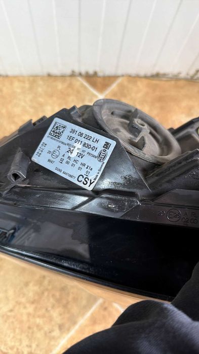 Far stanga Opel Corsa E 39108222