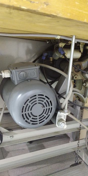 Закрепочная машина durkopp