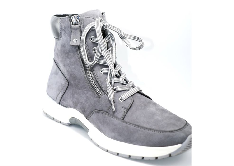 Кроссовки ботинки Caprice