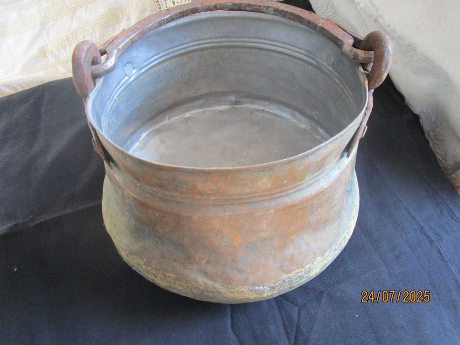 Автентично старинно котле