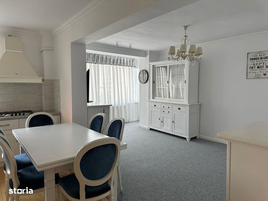 Apartament spațios cu 3 camere de închiriat – Bulevardul Dacia, Oradea
