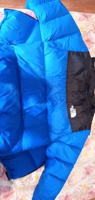 Vând Geacă The North Face 1996 Retro Nuptse
(lapis blue)