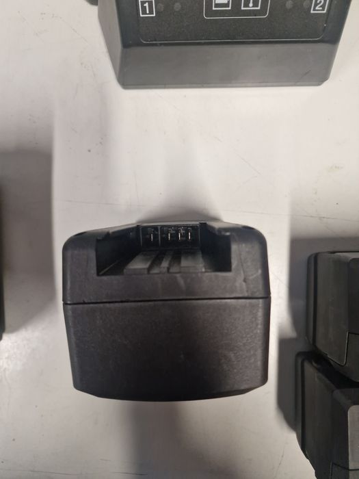 Incarcator si 4 acumulatori Karcher 25,2v, 3,3 ah