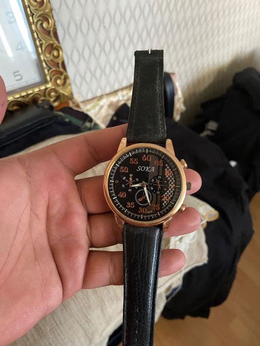 Продавам кварцови часовници