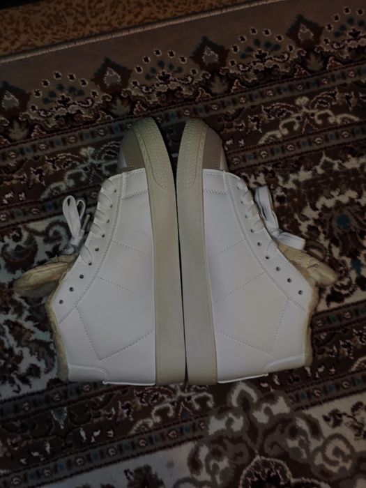 продам кросовки новые