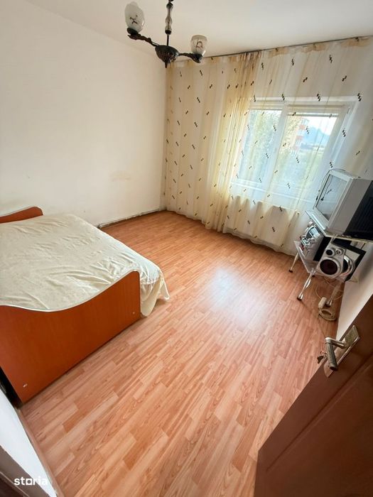 2 camere mobilat utilat de inchiriat zona Triaj strada Ciceu