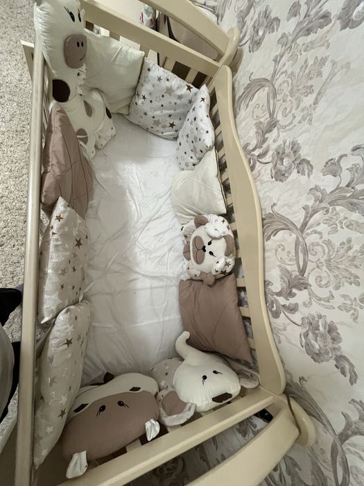 Детский манеж с матрасом