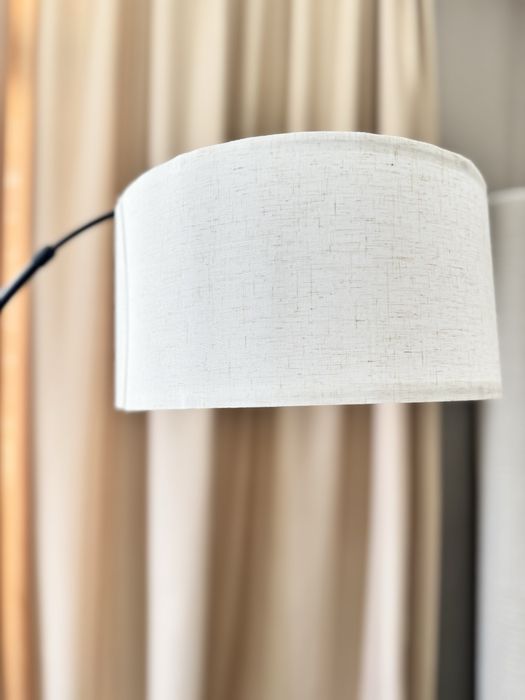 Продается торшер.Новый