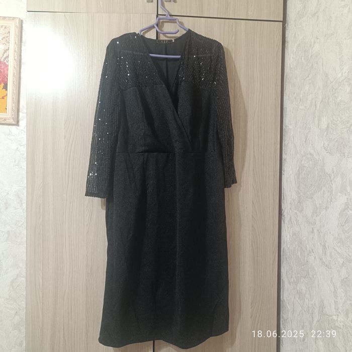 Продам платья вечерние