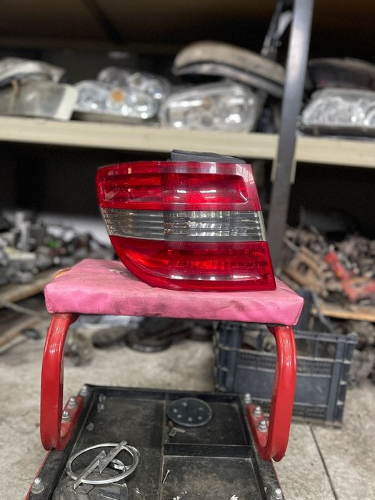 Стопове mercedes B класа