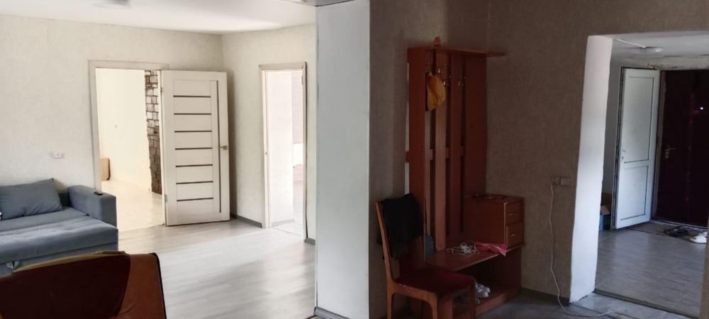 Продаю дом с базой