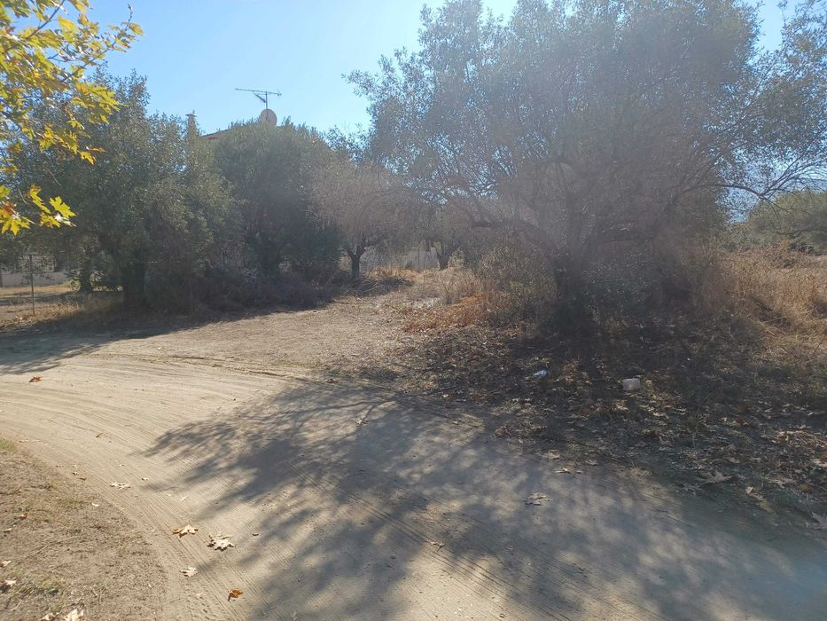 Продава се парцел 550 м2 в регулация в Паралия Врасна, Гърция