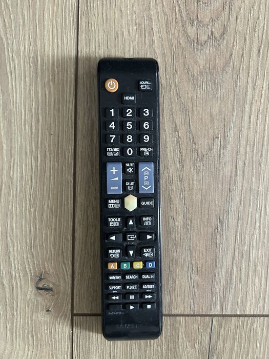 Продам телевизор samsung 40* (103см)