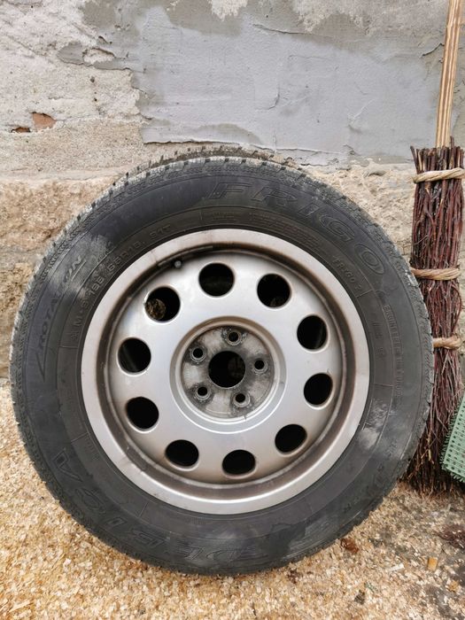 jante + cauciucuri iarnă Debica aproape noi 195/65/15