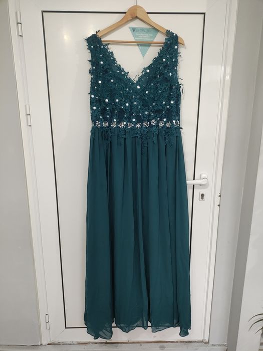 Официални рокли голям размер