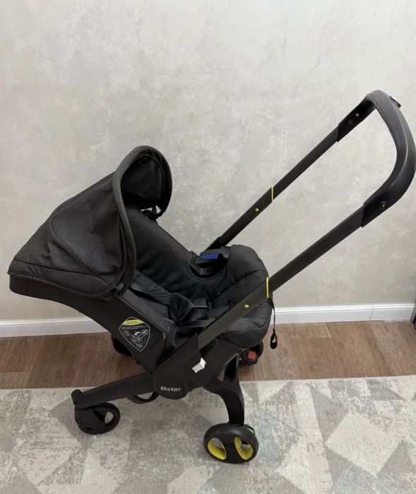 Коляска прогулочная автокресло