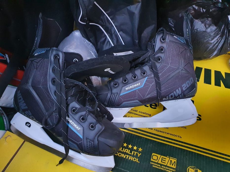 Коньки срочная продажа