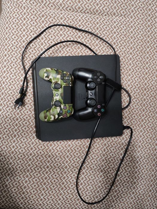 Ps 4 slim 800 гб продаю либо обмен на телефоны