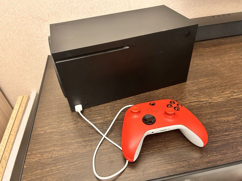 Продам xbox series x 1 tb