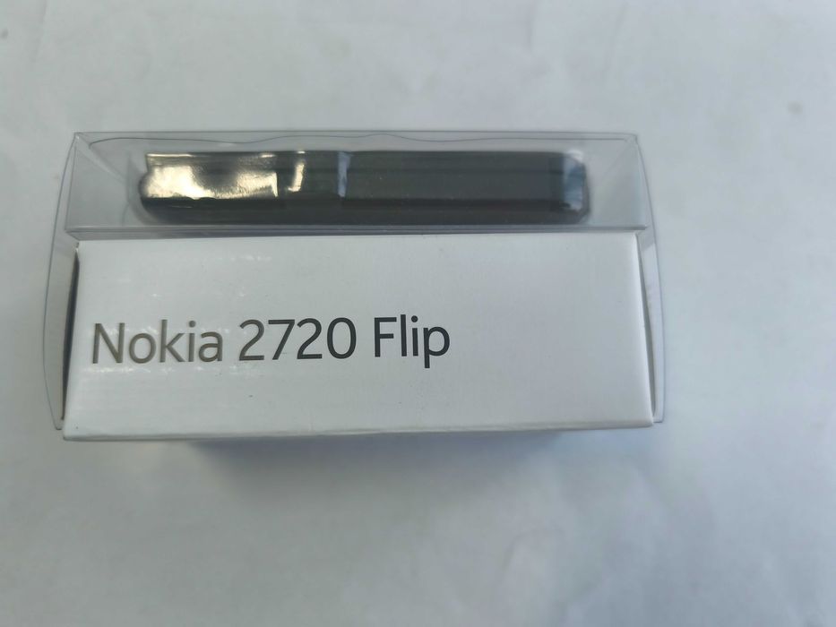 Telefon mobil Nokia 2720 flip nou