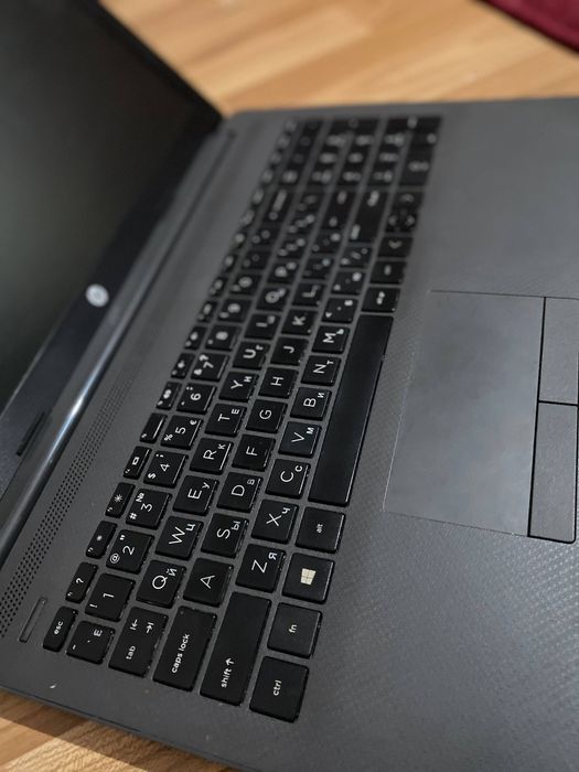 Hp 4/128ssd holati ideal