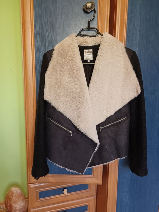 Елегантно дамско палто Зара ZARA