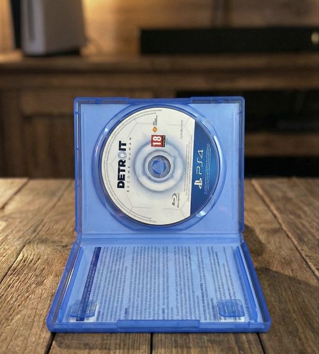 Игра за PS4/PS5 – Detroit: Become Human, като нова.