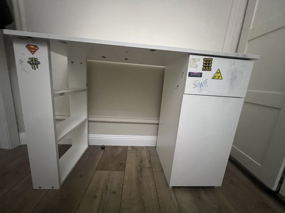 Продам стол состояние хорошое