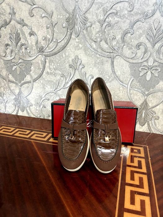 Женская обувь почти новая