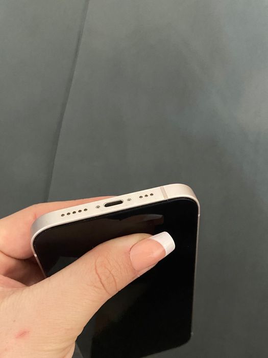 Продам айфон 13 256 гб