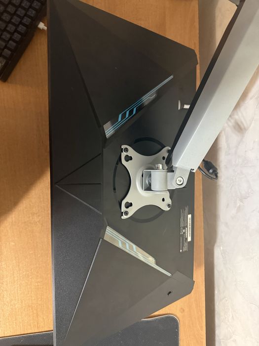 Монитор thunderobot