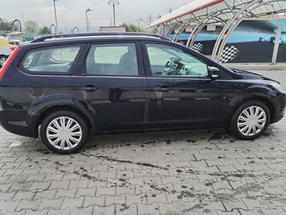 Vand:  Ford Focus 2 Hatchback 2010