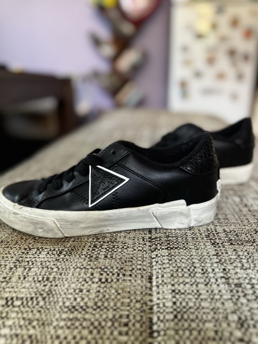 Спортни обувки Guess