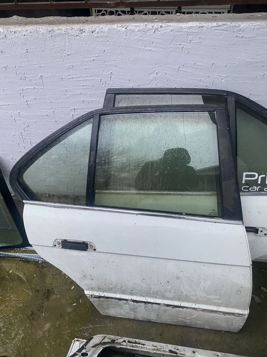 Двери е 34 3штуки