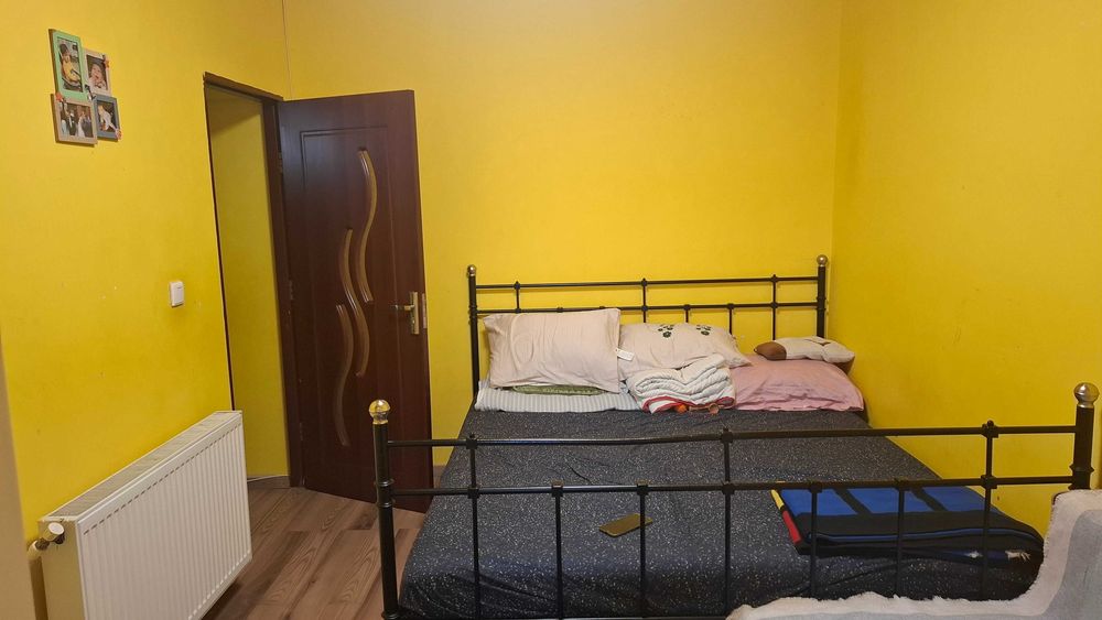 Vand apartament 3 camere Lonea Bl.319