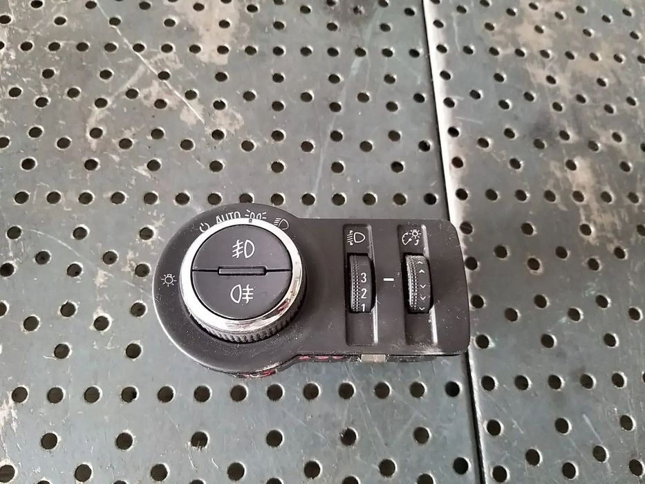 Bloc lumini opel astra j 13268702 251507