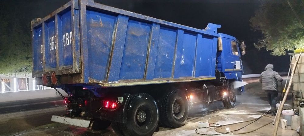 Howo shacman maz chakman samasval