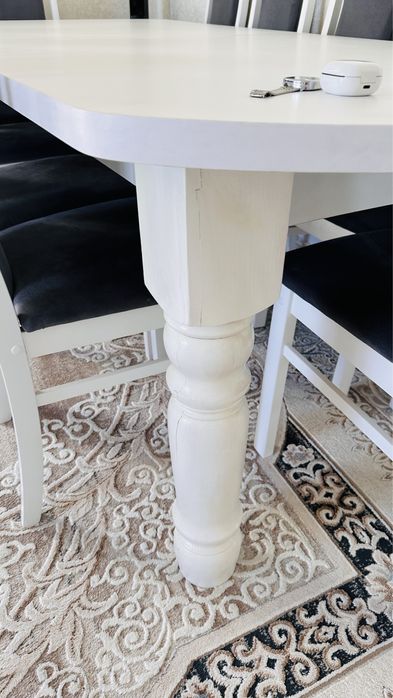 Продам стол срочно